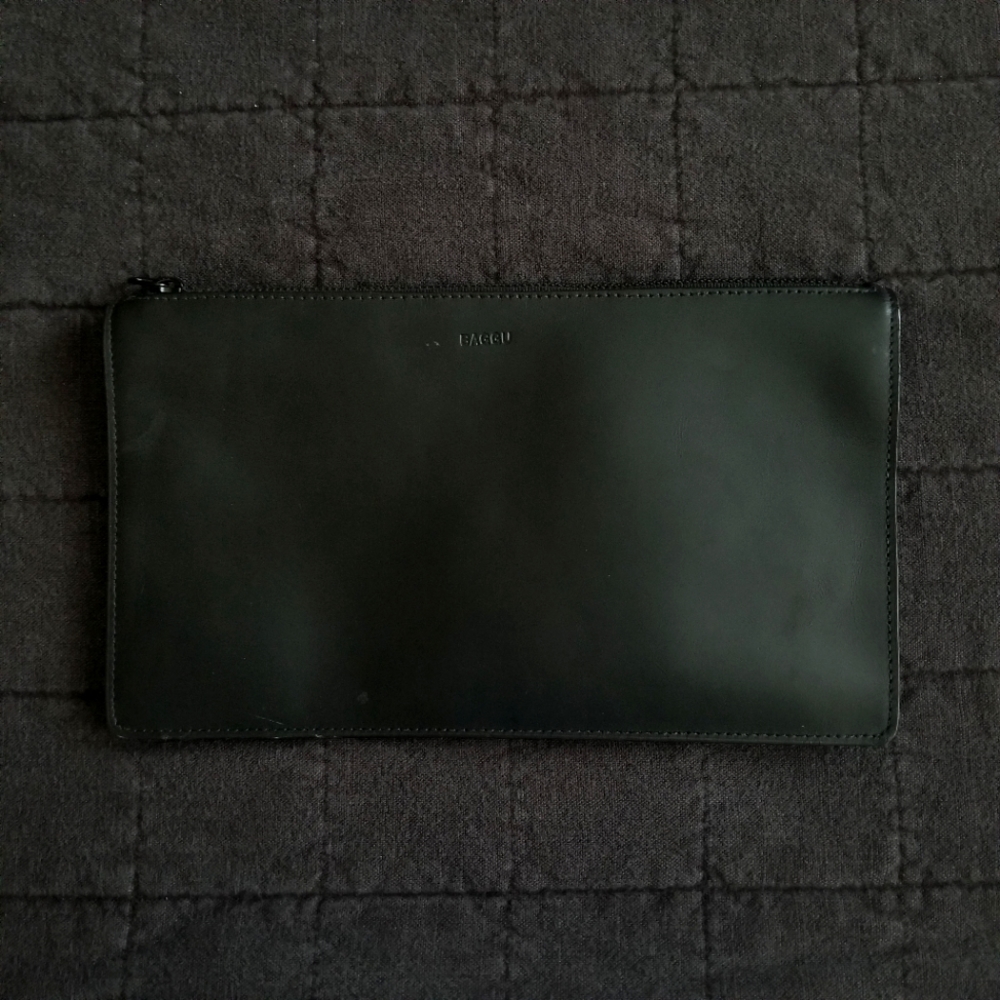 BAGGU Black Leather Fold Clutch